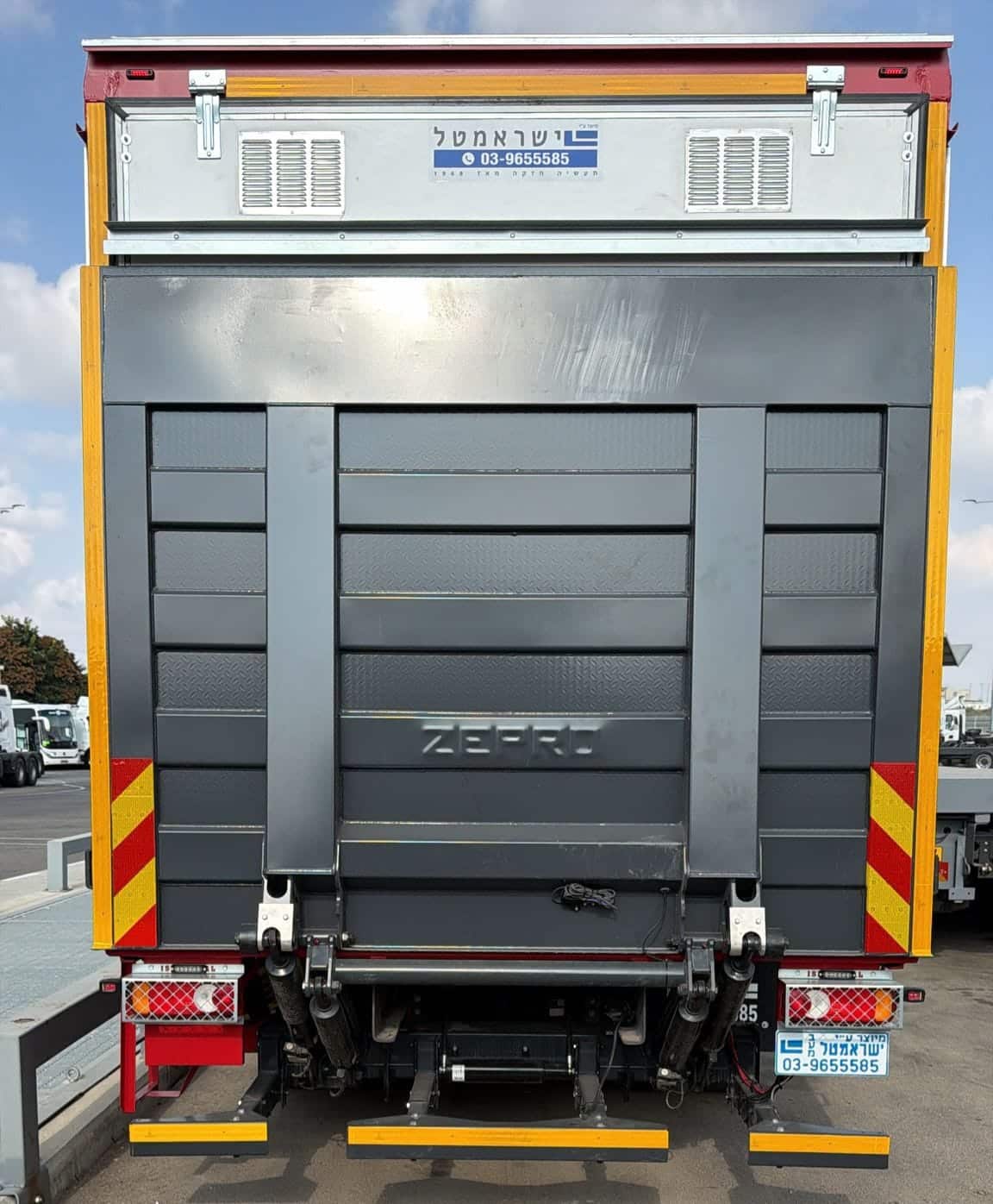 דופן הרמה הידראולית למשאית